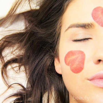 5 Produk Hair Care yang Wajib Ada di Dalam Tas, Penyelamat Banget Buat Rambut Lepek!