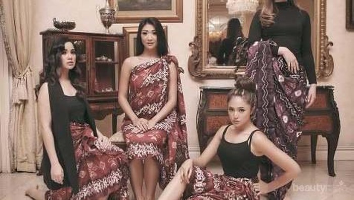 Hari Batik Nasional, Fashion Look Para Artis Ini Bisa Jadi Inspirasi