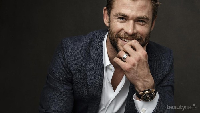 Bikin Melayang, 6 Aktor Hollywood Ini Punya Senyum Menawan