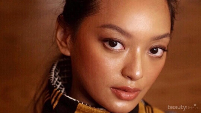 8 Pesona Asmara Abigail, Pemeran Desti di Film Gundala