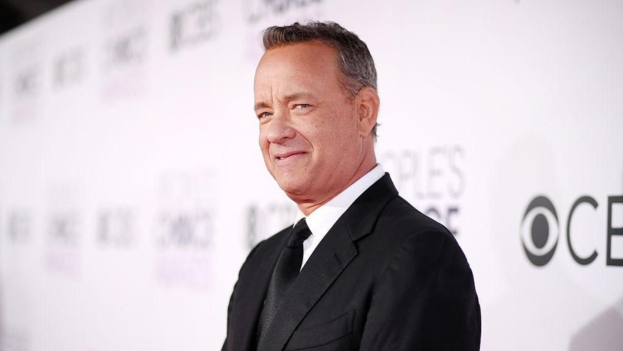 Tom Hanks langsung trending. Bukan cuma di medsos dan media massa tapi juga jadi jawara di urutan Google trends dunia, termasuk Indonesia.