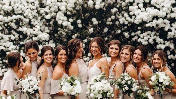 Ingin Tampil Manis dengan Gaun Pengantin Tea Length? Pertimbangkan 8 Rekomendasi Ini