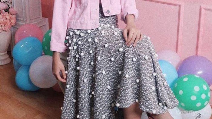Lucu dan Imut, Intip 8 Gaya Fashion Korea Ala Ghea Indrawari Berikut