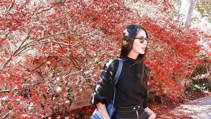 Supermodel! Inspirasi Gaya Fashion Wanita Bertubuh Tinggi ala Paula Verhoeven