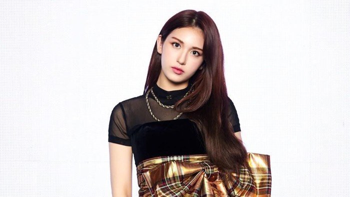 Dianggap Gagal Jadi Solois, Kode Comeback Jeon Somi Dapat Sindiran Netter