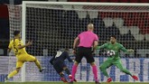 FOTO: Neymar Gemilang, PSG ke Perempat Final Liga Champions Neymar turut mencetak gol dalam kemenangan 2-0 PSG atas Borussia Dortmund dalam laga leg kedua babak 16 besar Liga Champions.