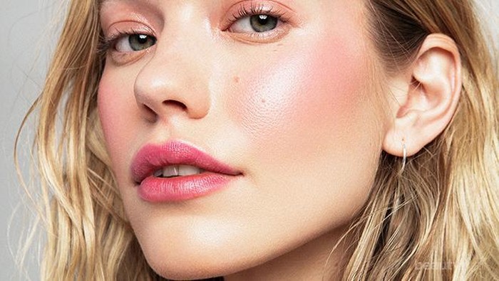 Yuk Tampil Cantik dengan Cream Blush Terbaik Ini, Ladies!