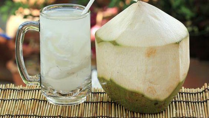 Baik untuk Kesehatan, Ini Manfaat Minum Air Kelapa