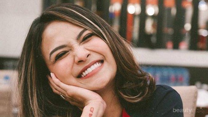 Bebas dari Penjara, Penampilan Vanessa Angel Makin Seksi dan Berani