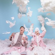 Kumpulan Busana Cut Meyriska dan Roger Danuarta dari Prewedding Hingga Resepsi