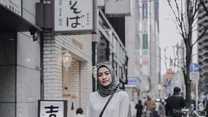 Jalan-Jalan ke Luar Negeri Tak Perlu Bingung, Banyak Restoran Halal