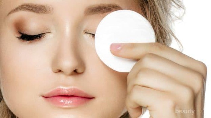 5 Cleansing Oil dari Jepang, Ampuh Bersihkan Makeup dan Kotoran di Wajah