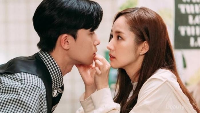 Ramalan Zodiak Hari Ini: Leo Semakin Kompak dengan Pasangan, Gemini Pemasukan Lancar