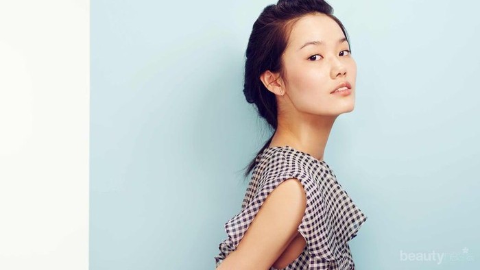 Ladies, Ini Lho Pentingnya Tetap Pakai Skincare Saat Makeup di Pagi Hari!
