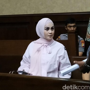 Eks Suami Ditangkap karena Narkoba, Nama Jennifer Dunn Jadi Sorotan Lagi