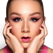Inspiratif, Kisah Sydney Sikes yang Sukses Jadi Makeup Artist dan Influencer di Usia 15 Tahun