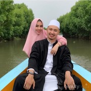 Lewat Proses Taaruf Singkat, 8 Artis Ini Berani Putuskan Menikah
