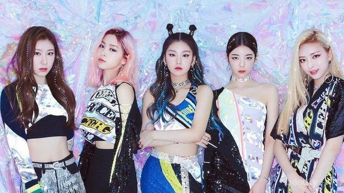 Baru 7 Bulan Debut, ITZY Sukses Raih Segudang Prestasi