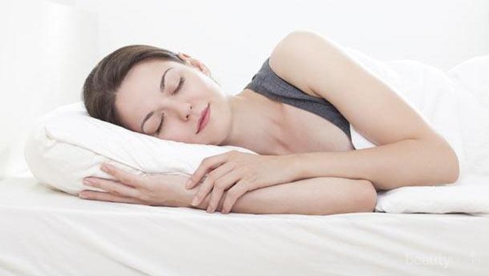 Sarung Bantal Sutra yang Mampu Cegah Kerutan di Wajah