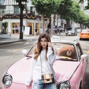 Pose Foto Kekinian di Instagram Bak Influencer, Siap-siap Banjir Likes!