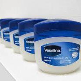 5 Manfaat Vaseline Petroleum Jelly untuk Kecantikan