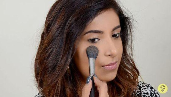 Rekomendasi 5 Bedak Tabur Non Comedogenic yang Cocok untuk Kulit Berjerawat & Berminyak