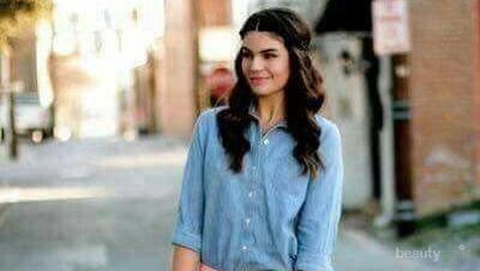 Tampil Chic dan Stylish dengan Inspirasi Mix and Match Celana Warna Peach untuk Remaja Ini