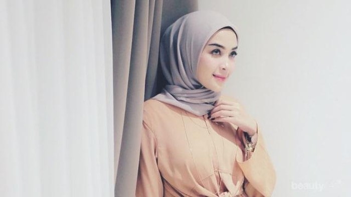 Bisa Kamu Sontek, Ini 8 Inspirasi Mix And Match Tunik ala Hamidah