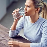 Kesalahan Kebiasaan Minum Air yang Bisa Ganggu Kesehatan
