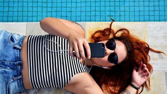Suka Selfie? 5 Handphone ini Bisa Jadi Acuan