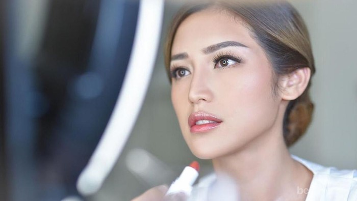 Cerita Jessica Iskandar dengan Wajah Bercak Merah Setelah Anestesi, Kok Bisa?