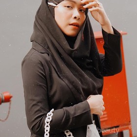 5 Tutorial Hijab Pashmina dengan Jepit Hits ala Selebgram