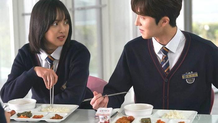 Trik Hadapi Rasa Sakit Akibat Cinta Bertepuk Sebelah Tangan