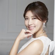 Bongkar Sumber Kekayaan Ha Ji Won, Aktris Veteran Korea Selatan