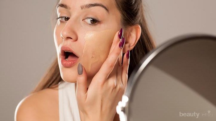 Tips Memakai Bedak Sebelum Foundation, Efektifkah?
