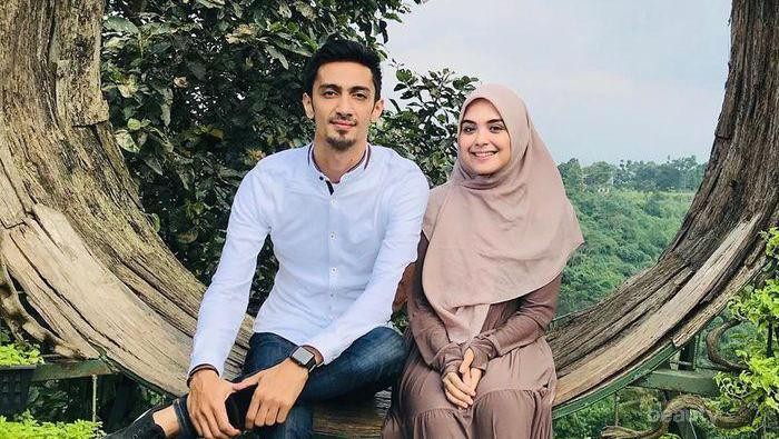 Gaya Berpacaran Vebby Palwinta dan Razi Bawazier yang Menuai Pujian, Seperti Apasih? Gaya Berpacaran Vebby Palwinta dan Razi Bawazier yang Menuai Pujian, Seperti Apasih?