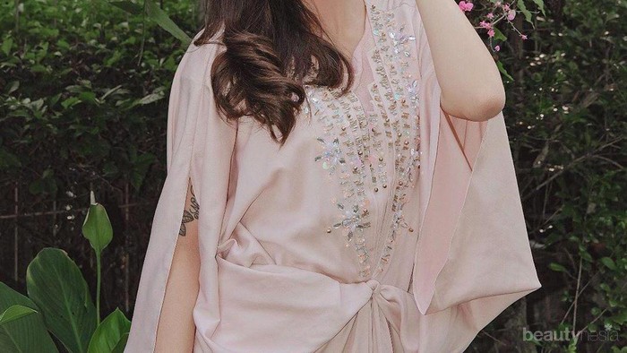 Raup Ratusan Juta Per Bulan, Ini Deretan Bisnis Selebgram Awkarin