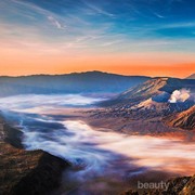 Spot Terbaik Nikmati Keindahan Sunrise di Gunung Bromo