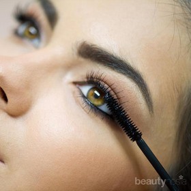 Cetar Membahana! 7 Maskara Waterproof Terbaik untuk Bulu Mata Dramatis