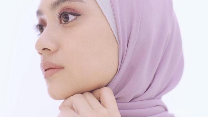 Biar Enggak Terlihat Aneh, Ini Tips Makeup yang Wajib Diketahui Pemilik Mata Belo