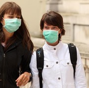 Apa Benar Masker Bisa Buat Kamu Terhindar dari Flu? Yuk, Cari Tahu!
