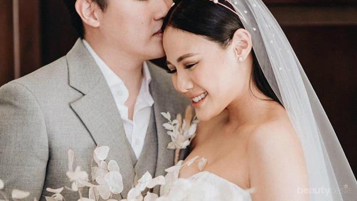 Dandan Sendiri di Hari Pernikahan, Vinna Gracia Tampil Memesona!