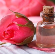 Selain Viva, 8 Air Mawar Lokal Ini Juga Cocok Dijadikan Toner Wajah