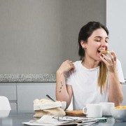 7 Kebiasaan Hidup yang Tidak Dilakukan oleh Orang Sehat, Yuk Terapkan Ladies!