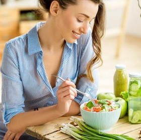 Mau Kulit Putih dan Sehat Seketika? Konsumsi 10 Makanan dan Minuman Terbaik Ini