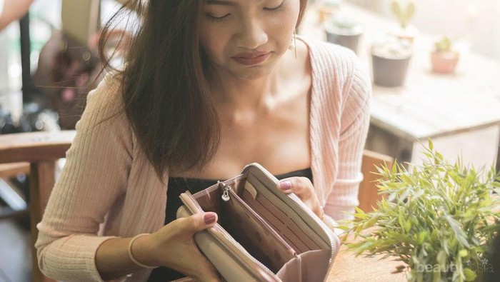 Cara Ini Bikin Fresh Graduate Bebas Bokek di Akhir Bulan, Contek yuk!