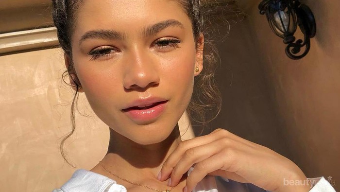 Pemilik Kulit Gelap, Hindari Warna Outfit Ini Agar Kulit Tak Tampak Kusam