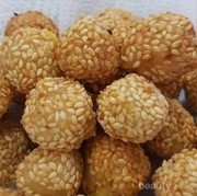 Resep Minggu Ini: Bikin Sendiri Onde-Onde Mini Empuk dan Enak di Rumah