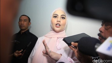 Jawab Isu Jadi Istri Ketiga Uje, Jennifer Dunn: Itu Bukan Saya