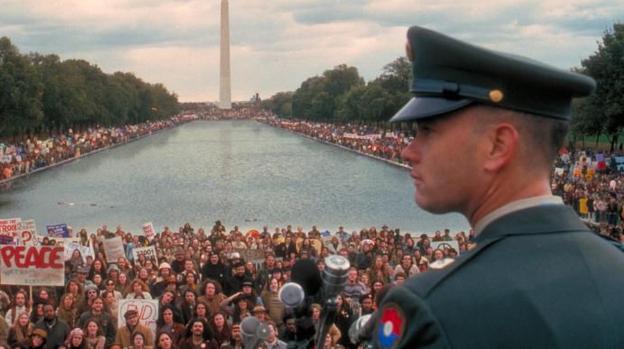 Forrest Gump Deretan film terbaik yang pernah diperankan Tom Hanks sebelum akhirnya positif terjangkit virus Corona.